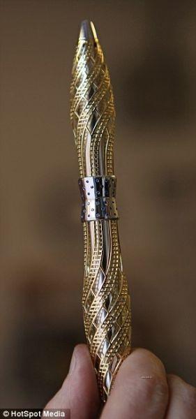 天價(jià)白金筆1支等于1套公寓