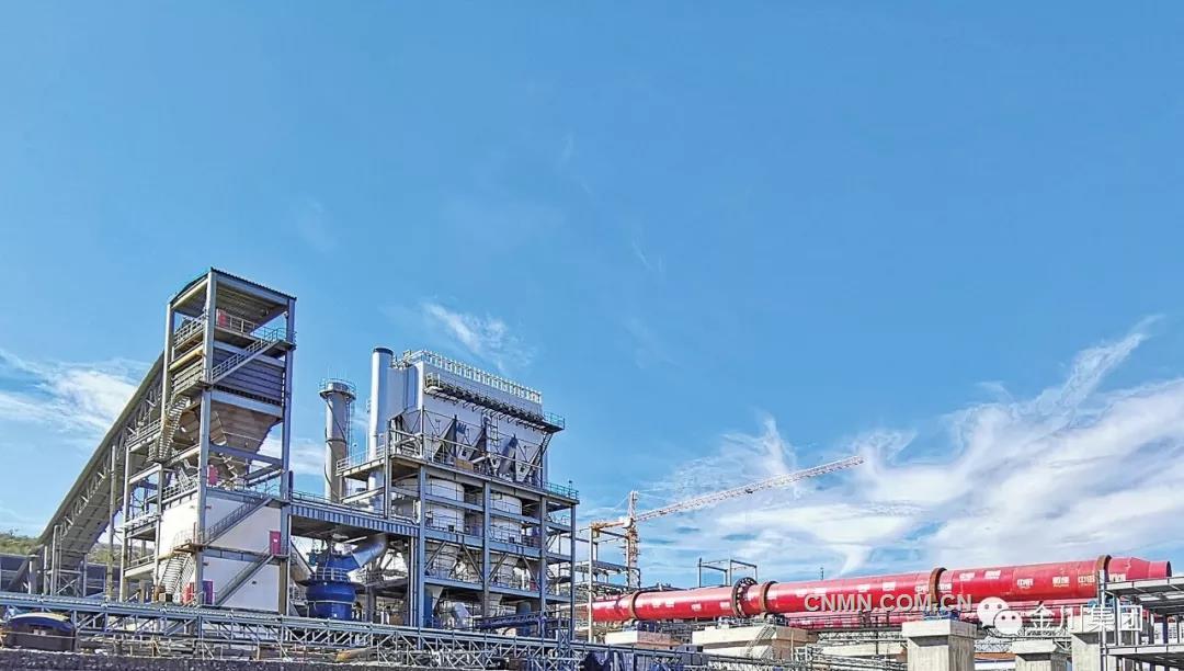 11月1日，滿載印尼金川WP公司全體干部職工心血和金川本部熱切期望的&ldquo;天山&rdquo;號在印尼奧比島海域準備啟航，印尼金川WP公司成功銷售第一船鎳鐵，標志著印尼金川WP&RKA項目打通全部生產經營流程，在項目建設和生產經營過程中具有里程碑意義。