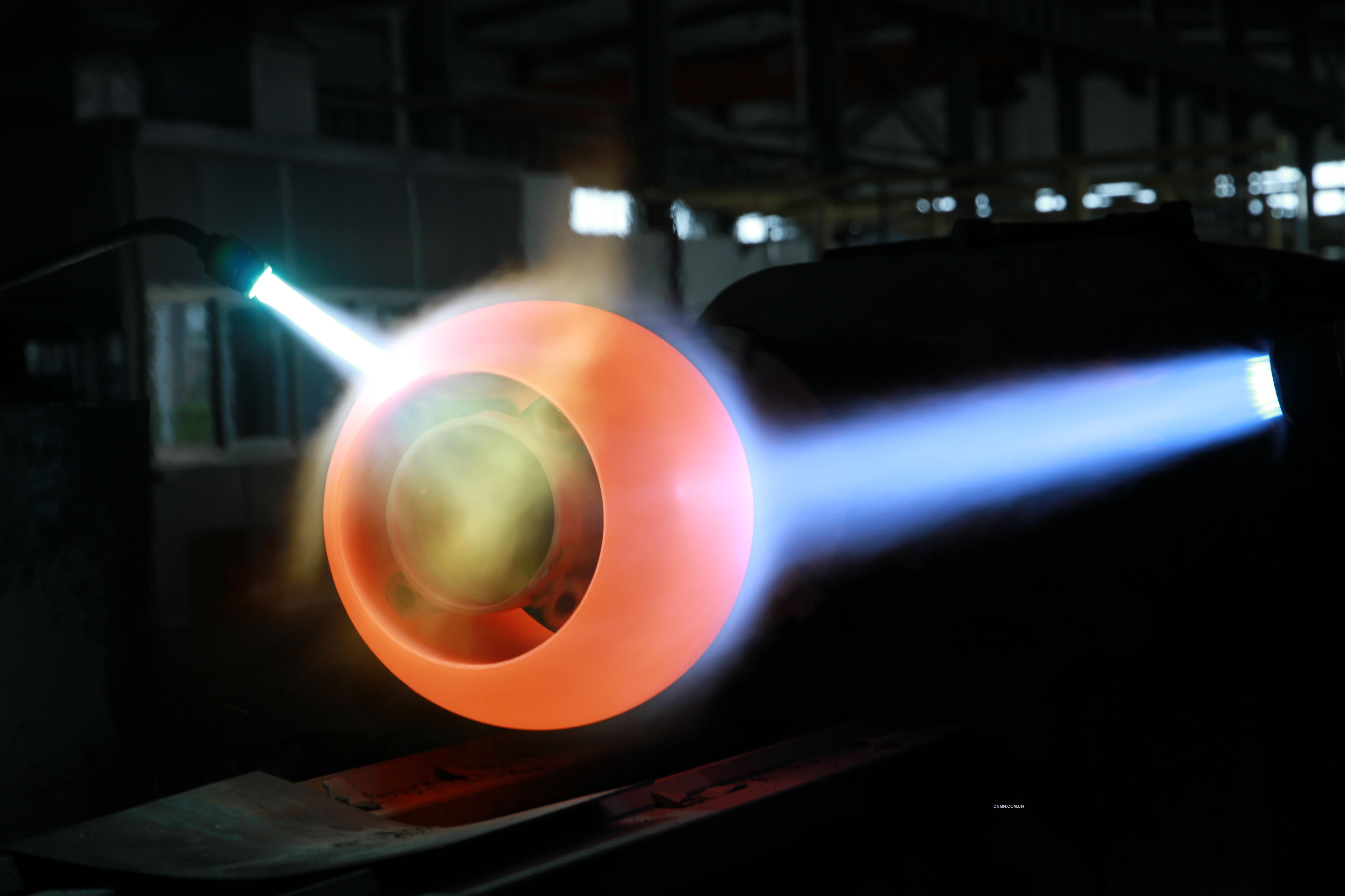 配圖4:多晶硅球閥火焰噴焊