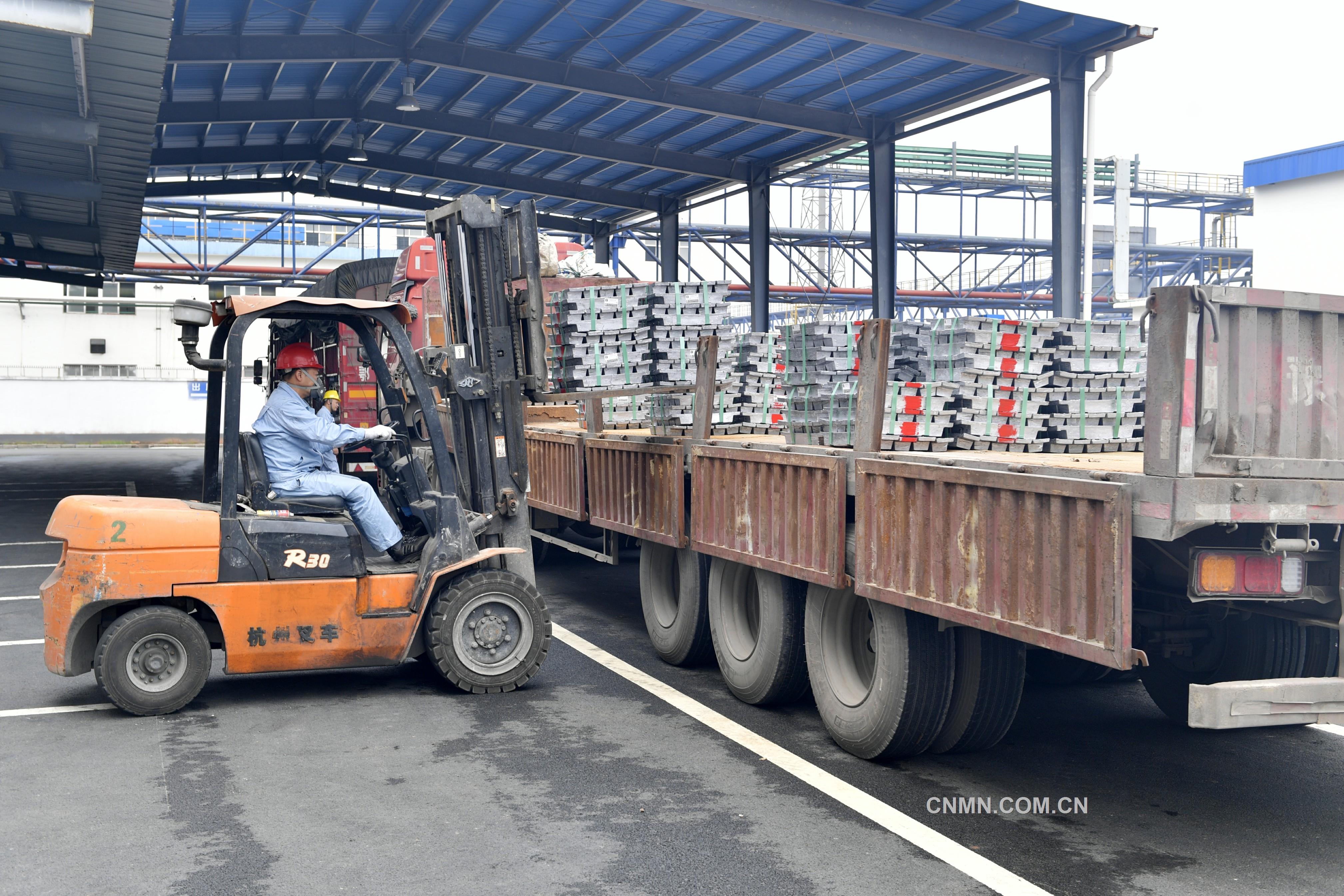 鉛合金產品發貨中