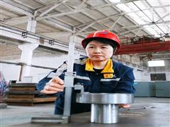 奮斗成就夢想 匠心筑夢未來——記中州鋁業(yè)工匠楊梅華