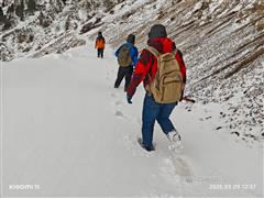 地質人案頭的山川回響